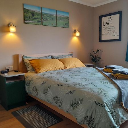 Slieve Elva B&B Lisdoonvarna Esterno foto